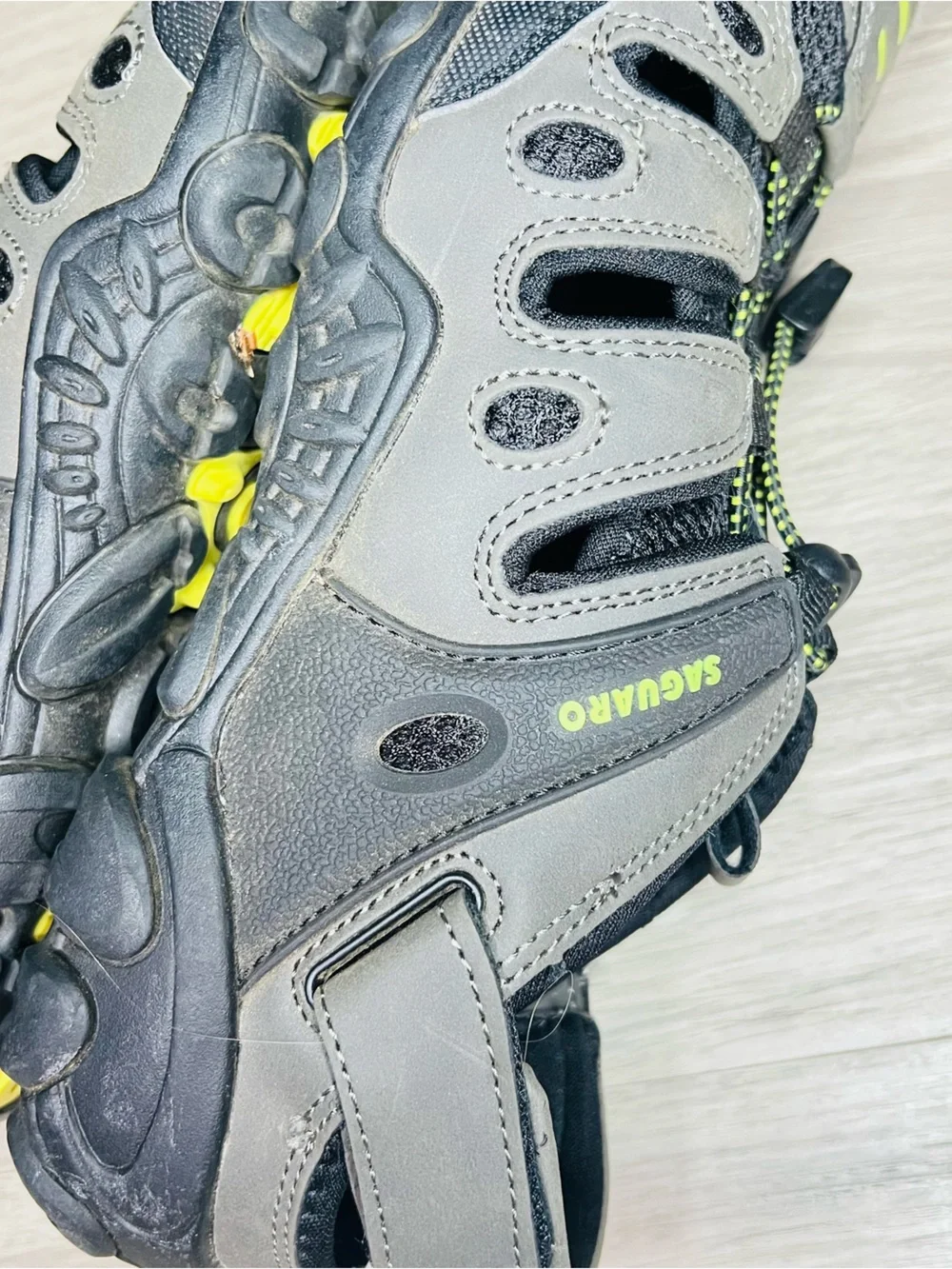 Saguaro Mens Womens Athletic Sandal Closed Toe Outdoor Walking Water Shoes Sz 40